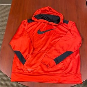 Boys therma-fit Nike hoodie